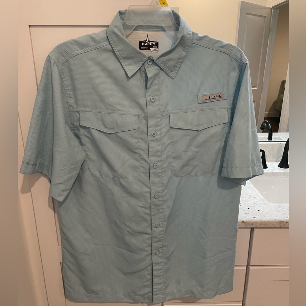 Men’s Habit fishing shirt- size medium (Never worn)